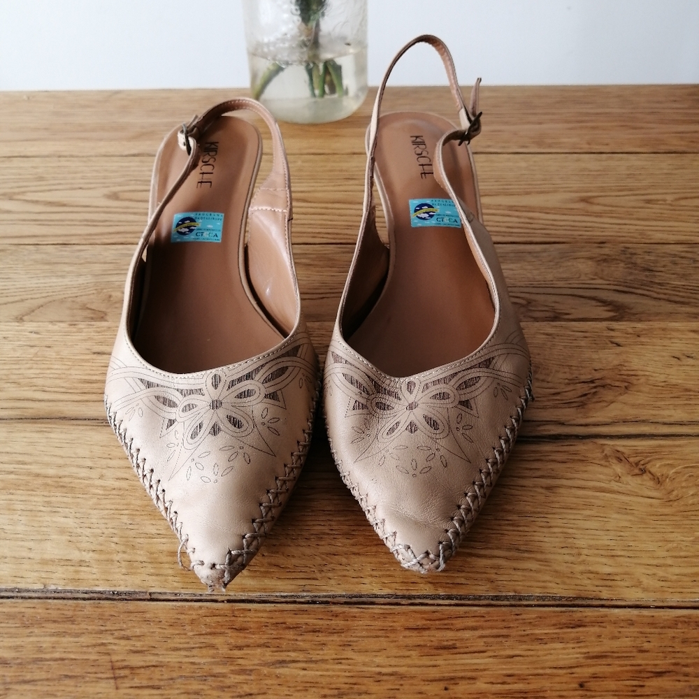 COPY - Vintage sling back point toe kitten heels